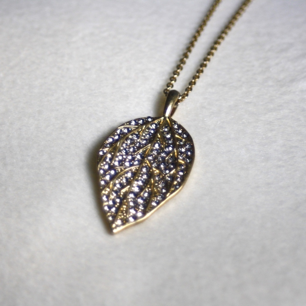 Lia Sophia Gold Leaf Efflorscence Pendant Necklace
